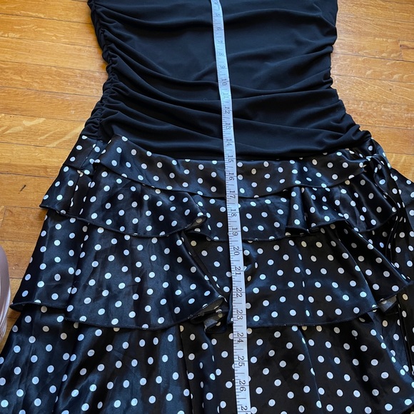 Summer fun dress! - Picture 7 of 9